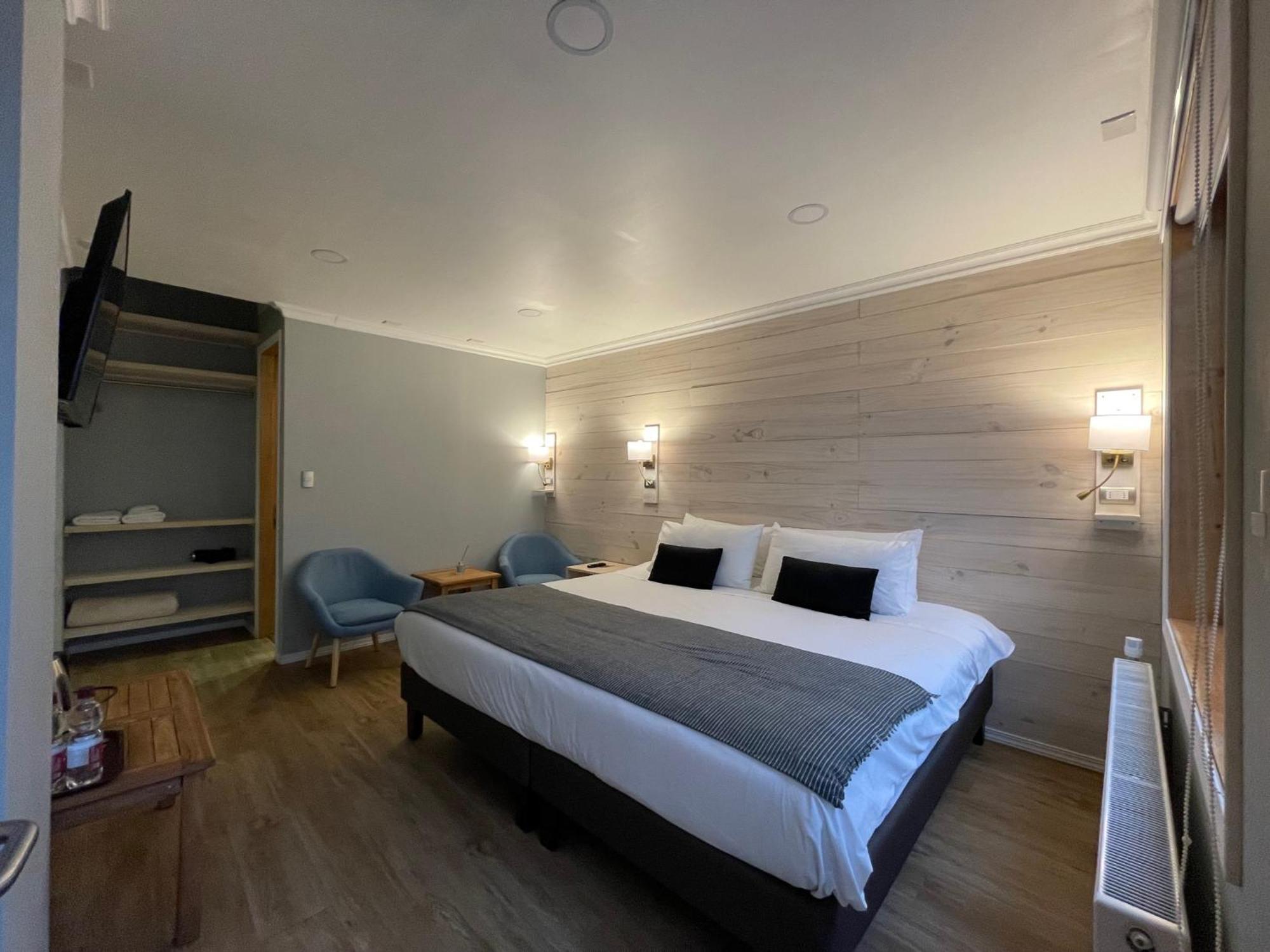 Hostal Boutique Puerta Roja Punta Arenas Dış mekan fotoğraf