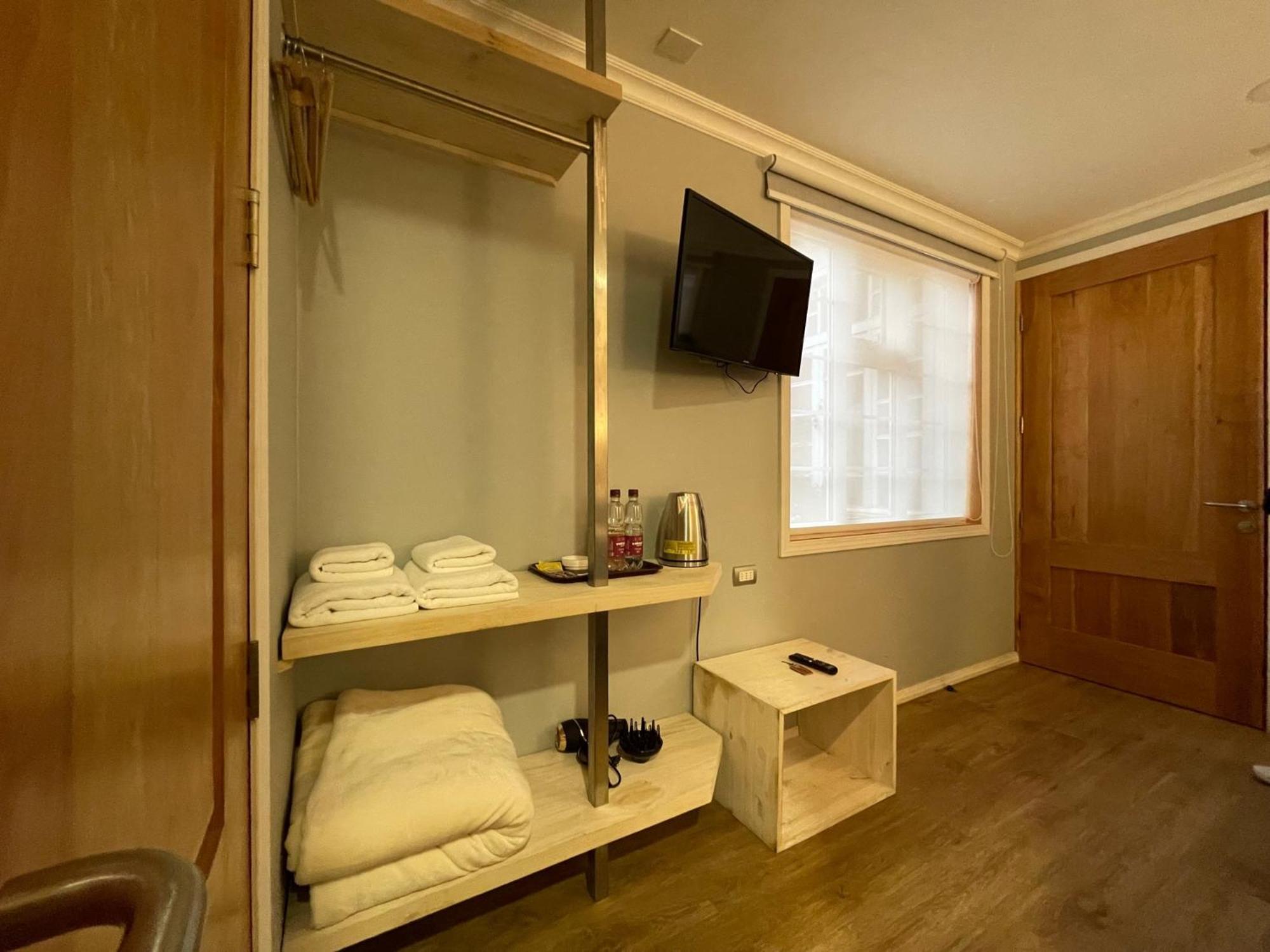 Hostal Boutique Puerta Roja Punta Arenas Dış mekan fotoğraf