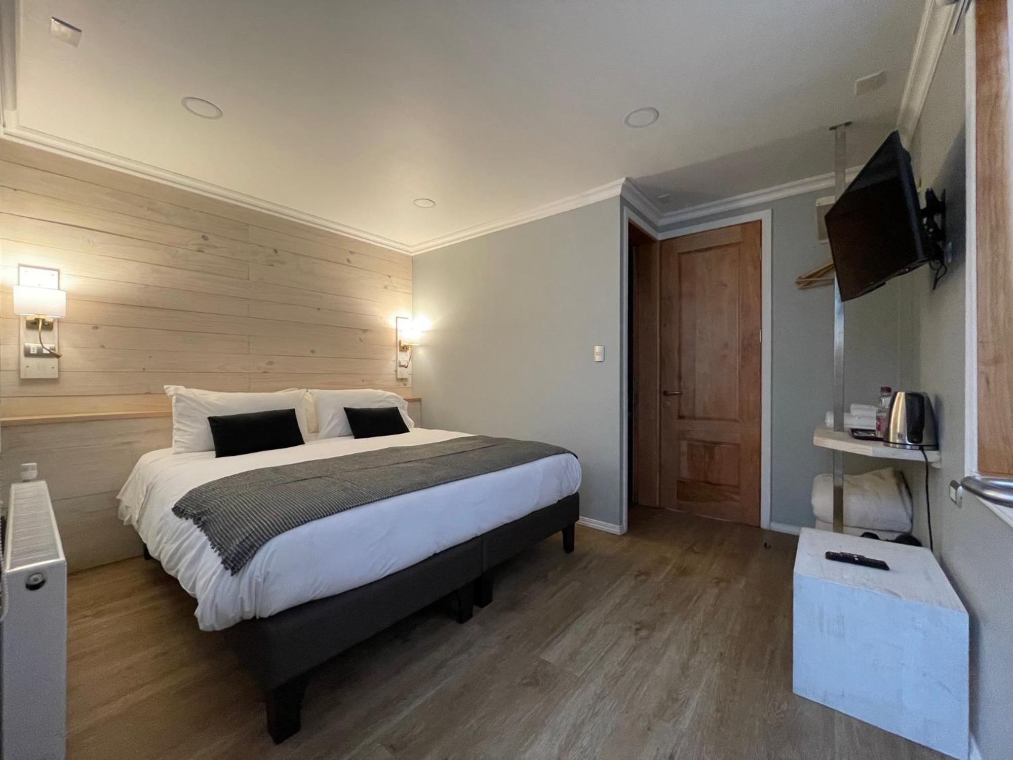 Hostal Boutique Puerta Roja Punta Arenas Dış mekan fotoğraf