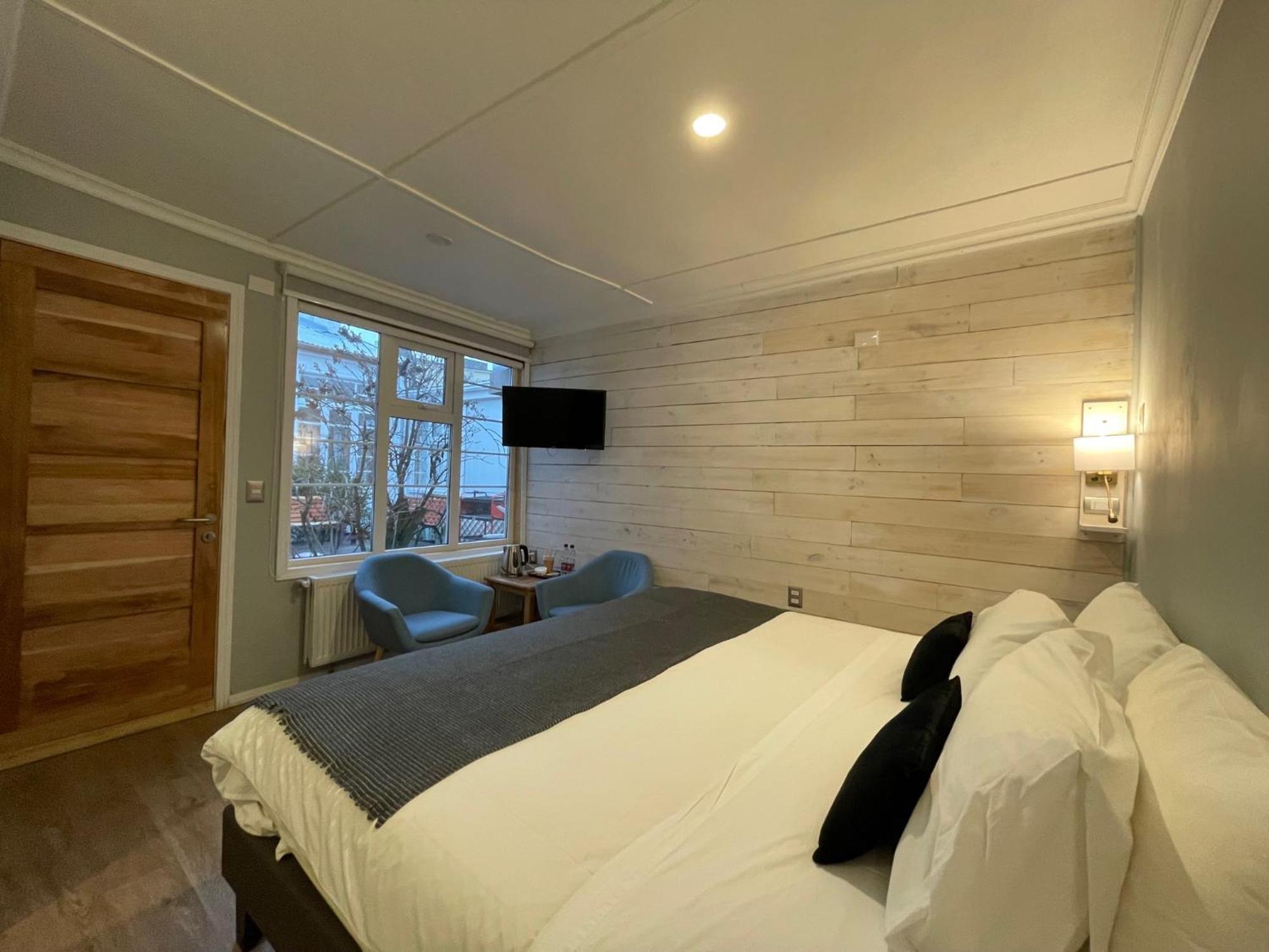 Hostal Boutique Puerta Roja Punta Arenas Dış mekan fotoğraf